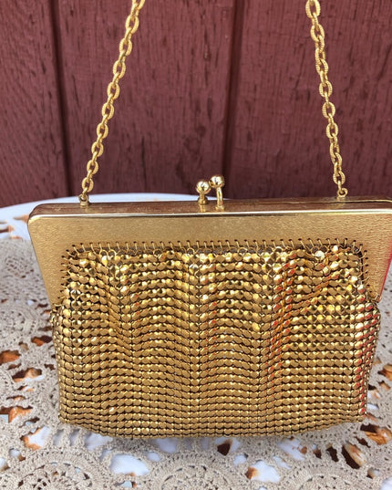 Vintage Gold metalic Chain mail Spain purse Spanish