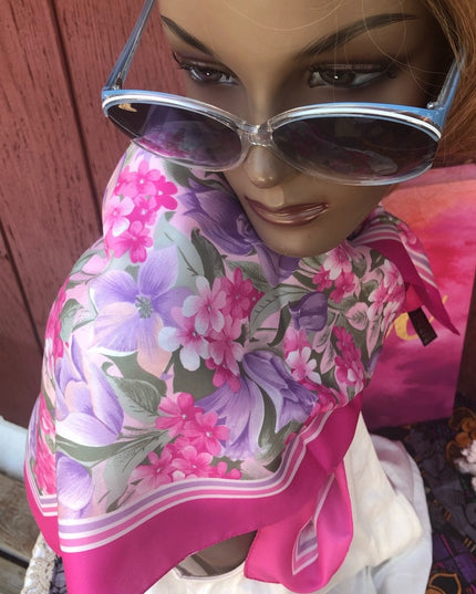 Vintage Scarf Poly Tie rack Pink purple flowers VG