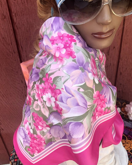 Vintage Scarf Poly Tie rack Pink purple flowers VG