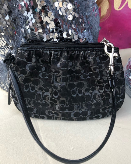 Black Coach wristlet 6x4.5” VG