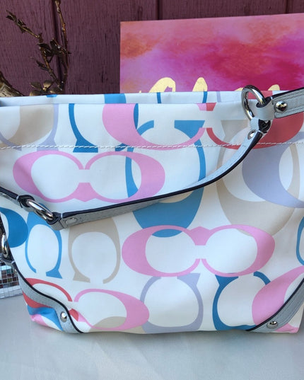 F16274 Coach shoulder bag signature White pink