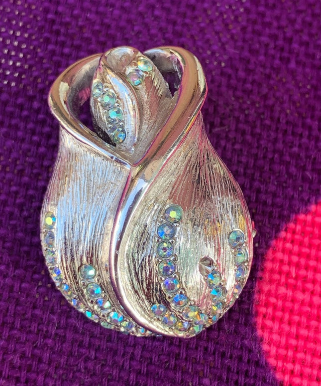 Vintage Brushed silver & crystal flower brooch