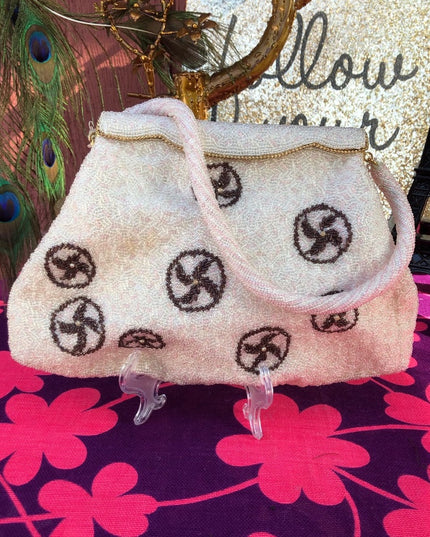 Vintage 1950s Beaded bag with design appx
