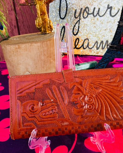 Vintage tooled tan leather Mexico wallet