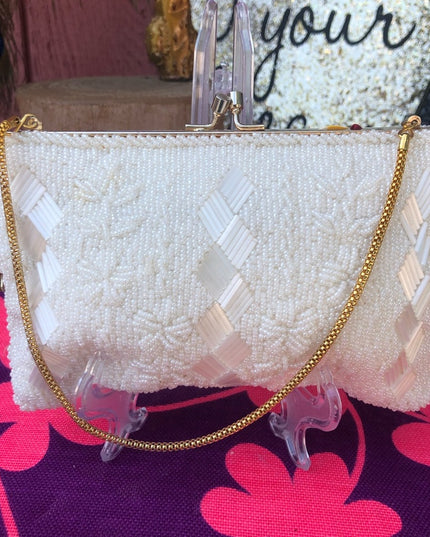Vintage white heavy bead bag wristlet 1950s