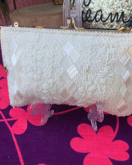 Vintage white heavy bead bag wristlet 1950s