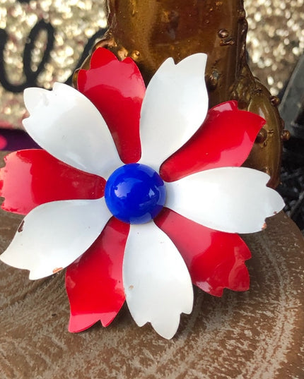 Vintage 1960s Flower brooch Red white blue nautical