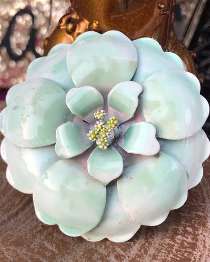 Vintage 1960s Flower metal brooch green pastel