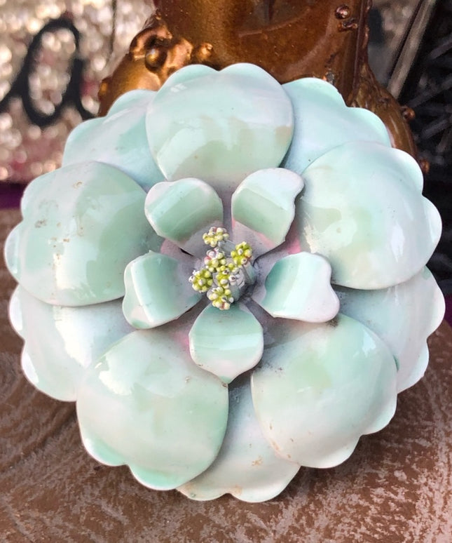 Vintage 1960s Flower metal brooch green pastel