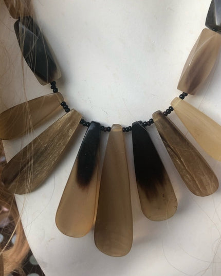 Vintage Lucite cleopatra style necklace 25” 1960s