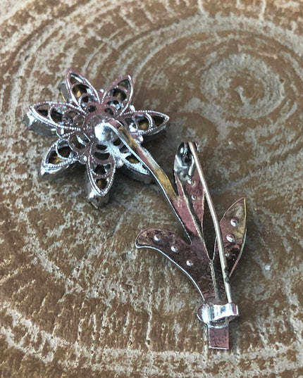 Beautiful blue flower vintage brooch