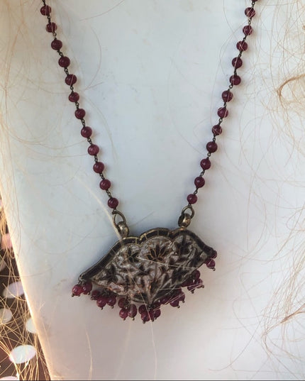 Vintage enamel and glass bead necklace