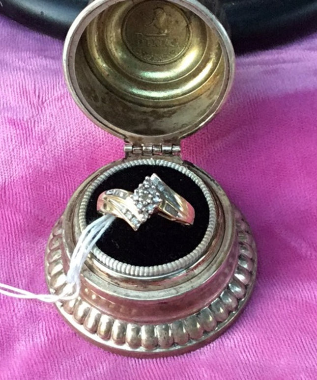10k gold diamond cluster ring vintage