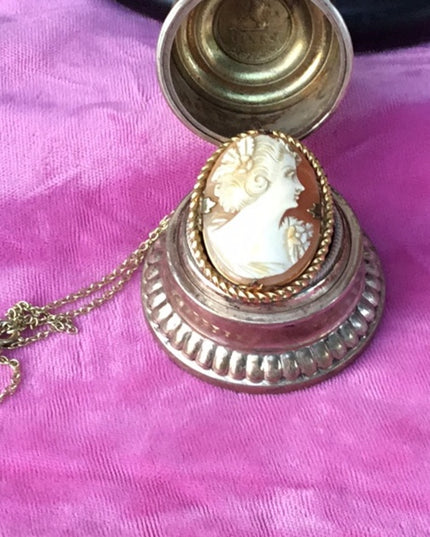 Vintage Gold filled cameo brooch pendant
