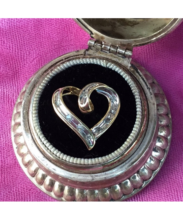 10k gold fancy diamond heart pendant for necklace