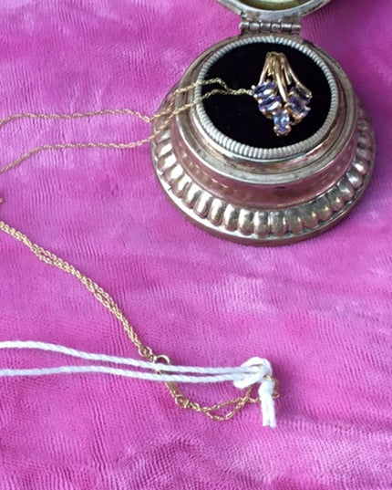 10k solid gold tanzanite stone pendant on 10k gold chain