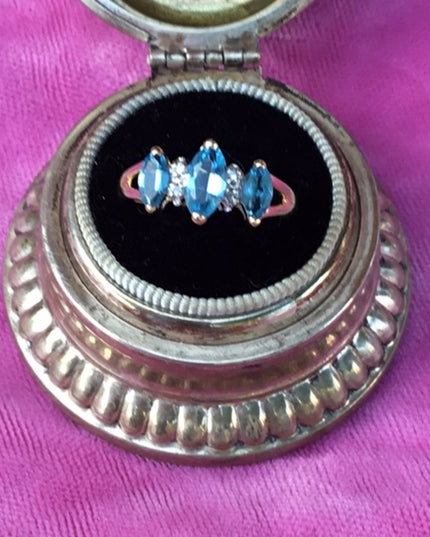 14k solid gold diamond & topaz ring vintage