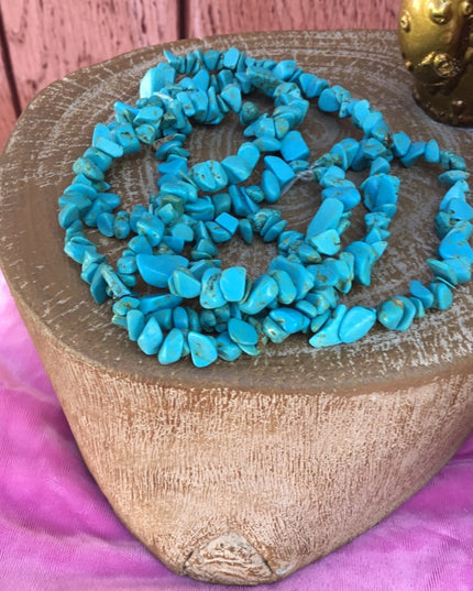 Vintage southwestern style turquoise chip necklace 34’