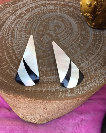 Vintage lovely art deco styled mother of pearl clip on earrings dangle