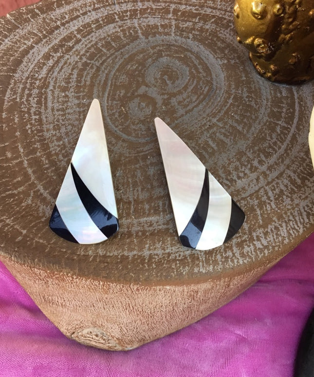 Vintage lovely art deco styled mother of pearl clip on earrings dangle