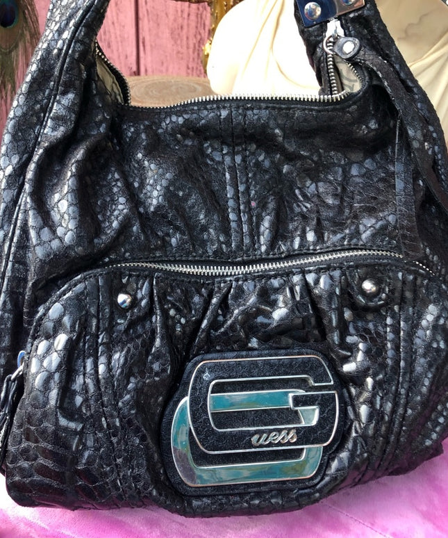 Guess Black shoulder bag Vg