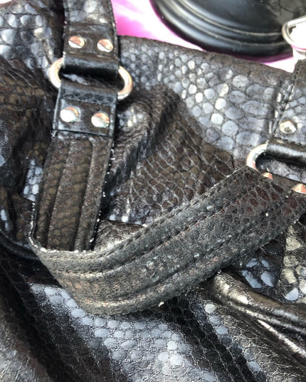 Guess Black shoulder bag Vg