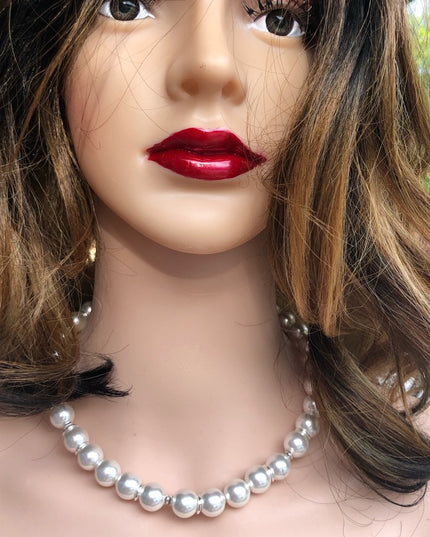 Beautiful Vintage NEW Faux pearl necklace
