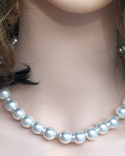 Beautiful Vintage NEW Faux pearl necklace