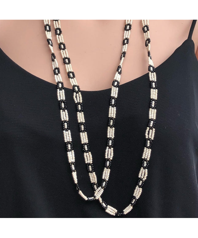 Vintage 64” Indian sead bead necklace black white