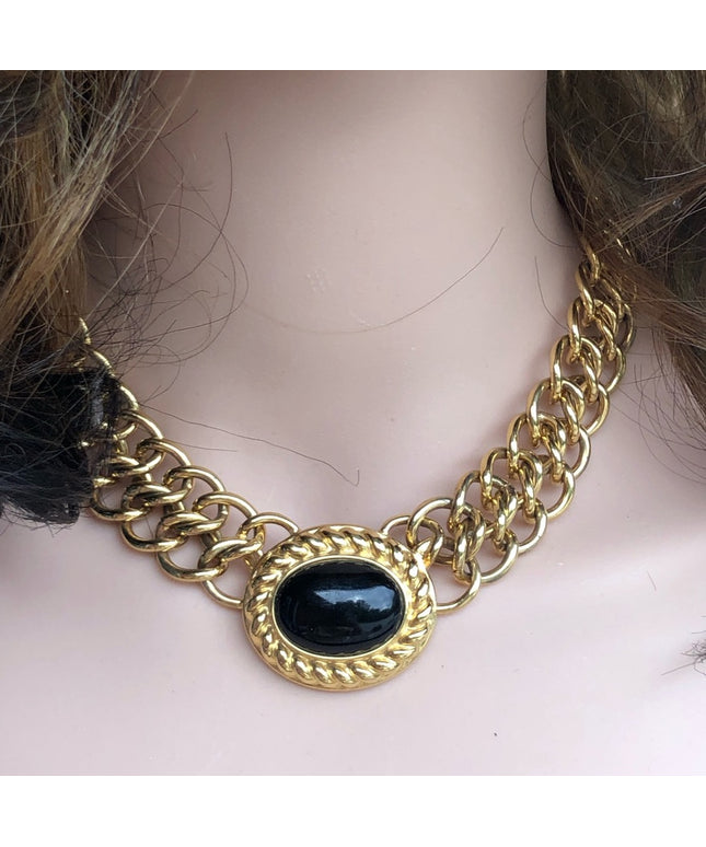 Vintage Heavy gold Monet Necklace 15” black enamel