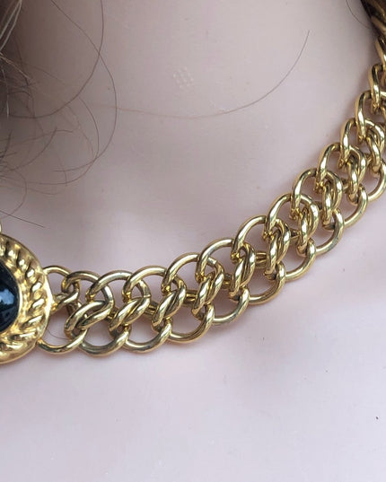 Vintage Heavy gold Monet Necklace 15” black enamel