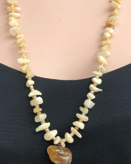 Vintage rough Citrine stone chip necklace 26”