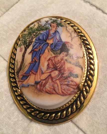 Geisha scene vintage Ceramic Cameo braided gold tone Large