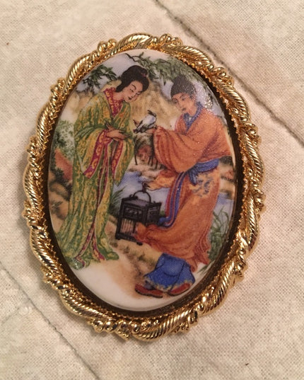 Vintage ceramic cameo asian scene pendant brooch