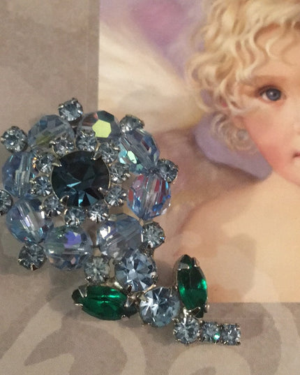 Vintage blue rhinestones & crystal flower brooch 1960s Juliana