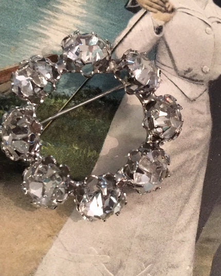 Vintage 1960s silver finish infinity crystal brooch 1.5” Juliana style