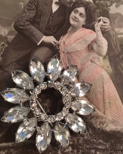 Stunning Vintage Triad Crystal flower brooch sparkle 1960s