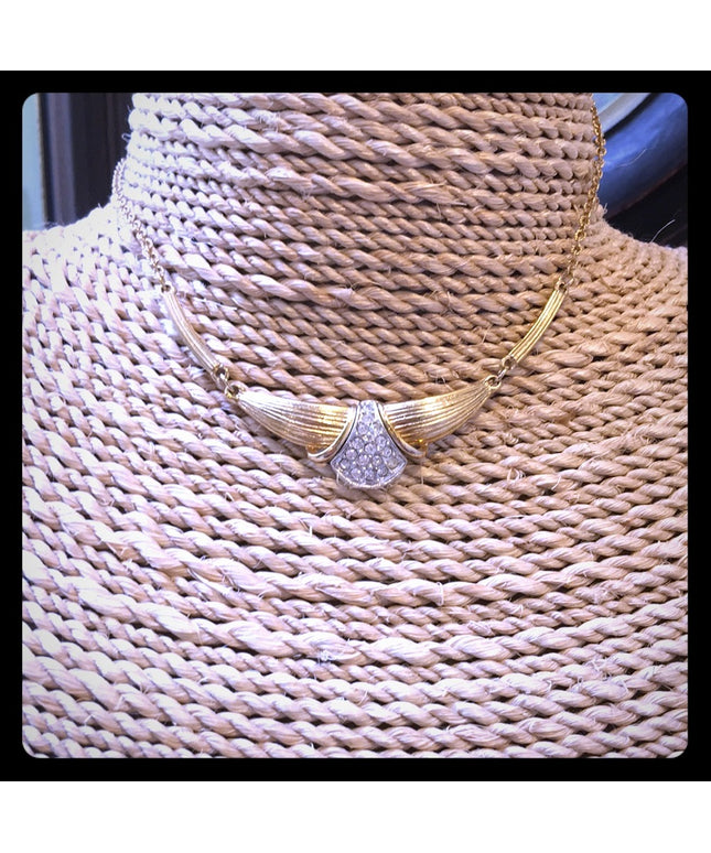 beautiful vintage rhinestone gold choker necklace