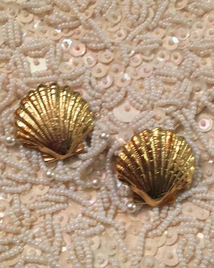 Vintage gold shell shoe clips buckle High end item