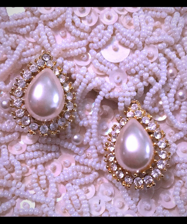VTG gold faux pearl rhinestone tear drop earring