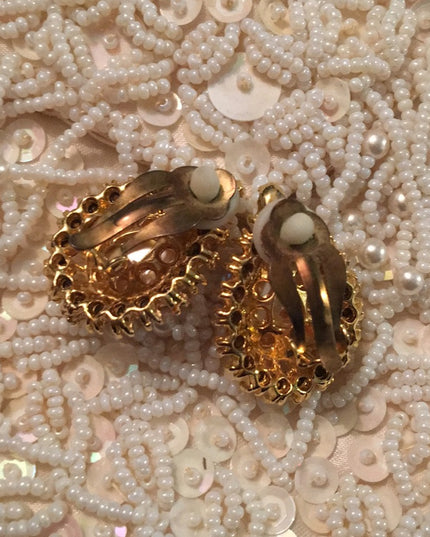 VTG gold faux pearl rhinestone tear drop earring