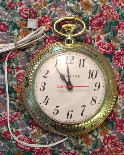 Vintage gold Spartus Bar clock reverse numbers