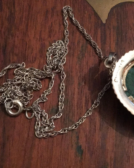 VTG Sterling 925 Malachite Oval pendant necklace