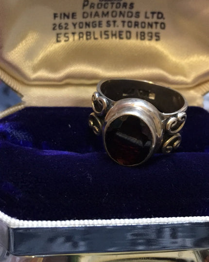 VTG sterling silver garnet ring celtic design