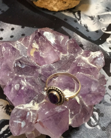 Vintage sterling silver amethyst ring