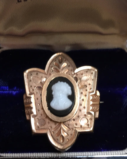 Antique Victorian GF cameo etched brooch pendant