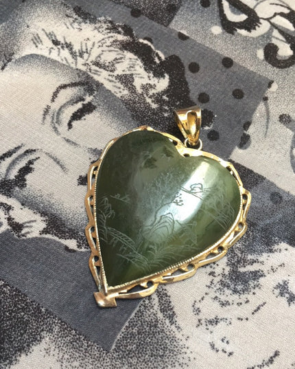 VTG Sterling 925 Jade Siam etched heart pendant