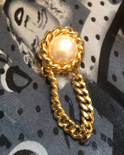 VTG 1980s Gold chain faux pearl chunky earrings
