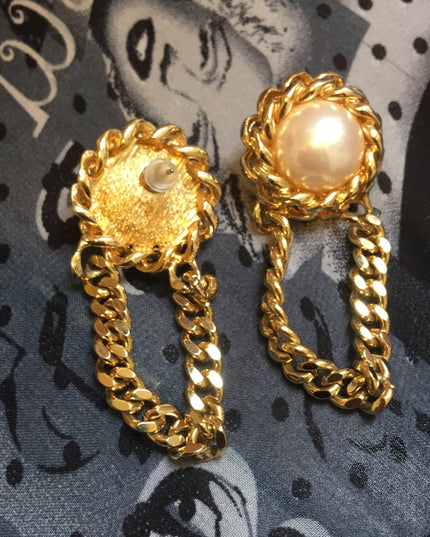 VTG 1980s Gold chain faux pearl chunky earrings