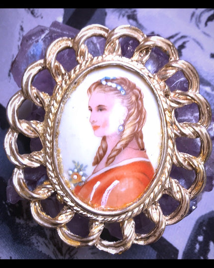 Vintage Limoges France large ceramic cameo brooch